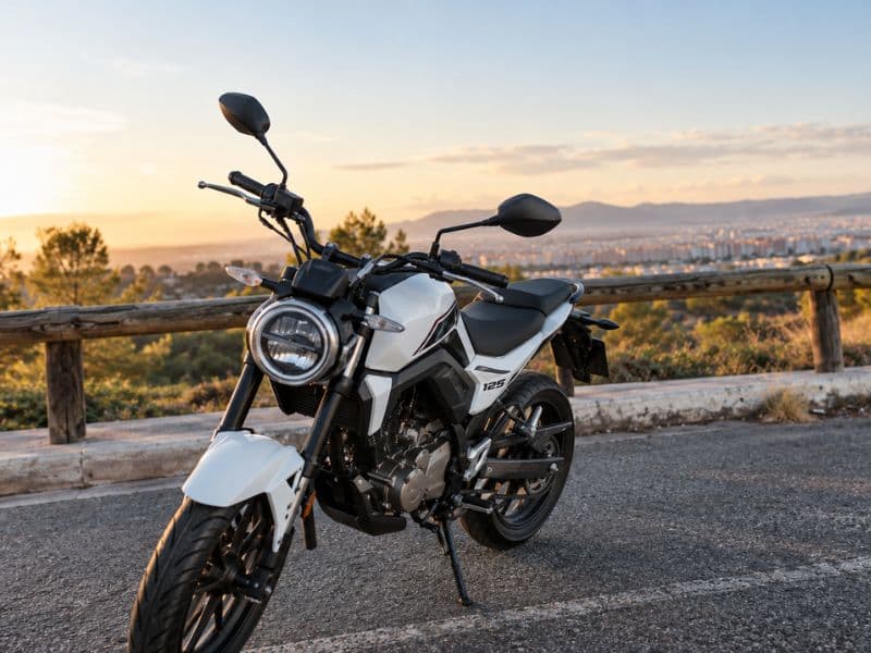 ¿Qué motos puedes conducir con el carnet de coche? 