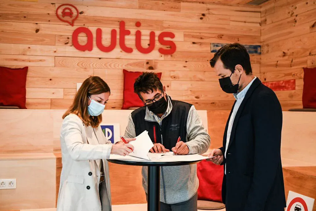acuerdo colaboración cantera azulgrana Autius Huesca