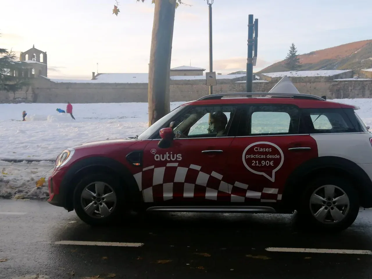 consejos para conducir con nieve autius autoescuelas