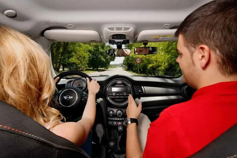 Examen práctico del carnet de coche: errores más comunes