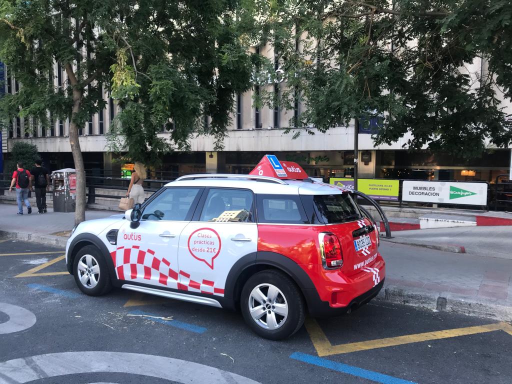 prácticas-en-autius-autoescuela-de-Madrid-Paseo-de-la-Castellana