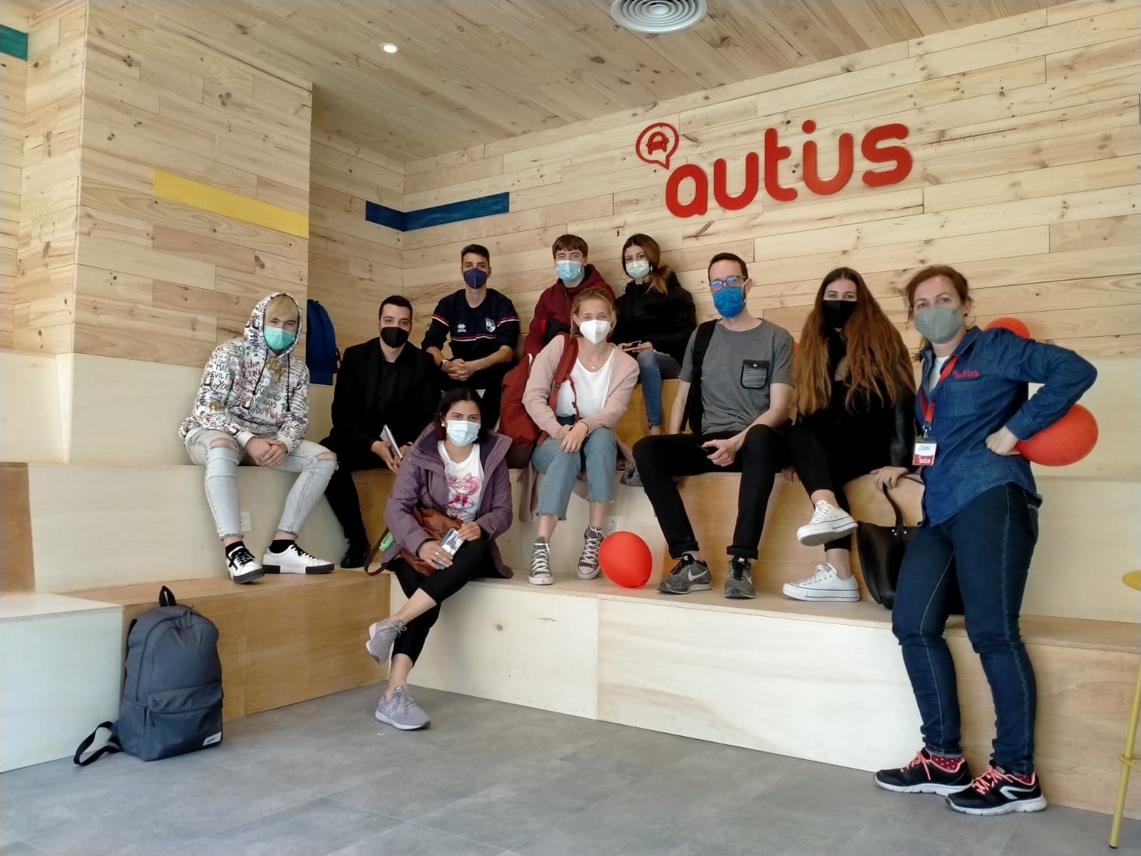 Clase teórica de coche en nuestra primera autoescuela autius en Huesca